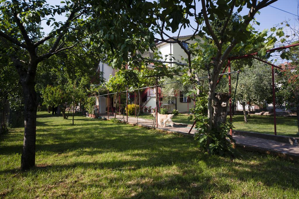 Apartments Milica Umag Ngoại thất bức ảnh