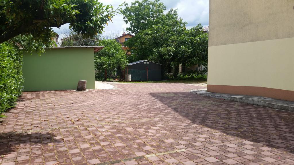 Apartments Milica Umag Ngoại thất bức ảnh