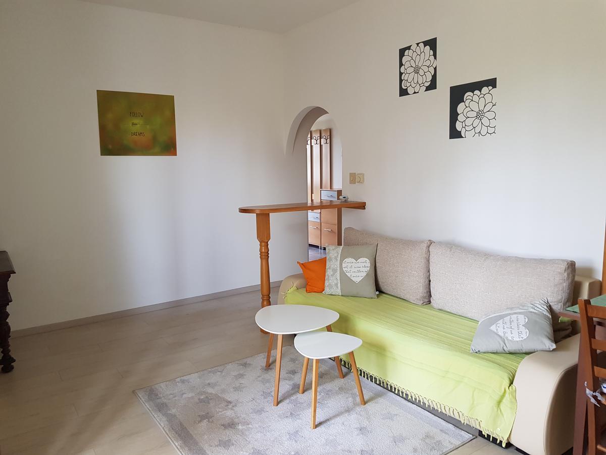Apartments Milica Umag Ngoại thất bức ảnh