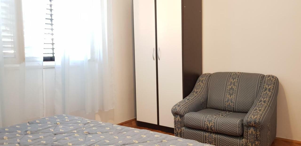 Apartments Milica Umag Ngoại thất bức ảnh